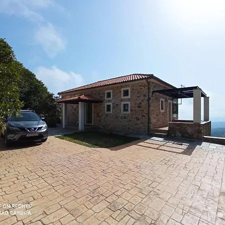 Sklithro In The Heart Of The Forest With Magnificent View Of The Sea Just 10 Minutes From It Villa *
