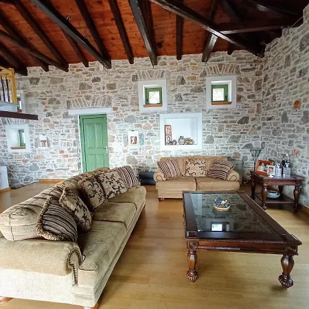 Sklithro In The Heart Of The Forest With Magnificent View Of The Sea Just 10 Minutes From It *
