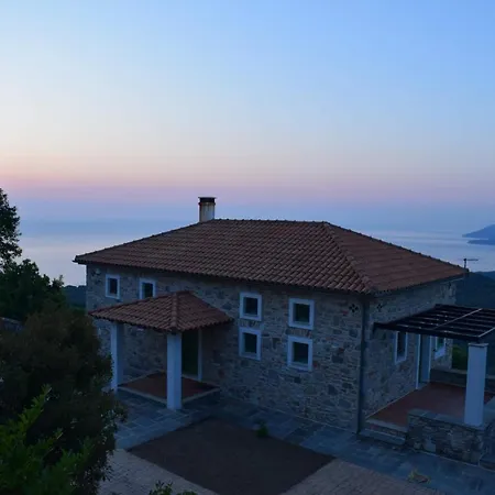 Sklithro In The Heart Of The Forest With Magnificent View Of The Sea Just 10 Minutes From It Villa