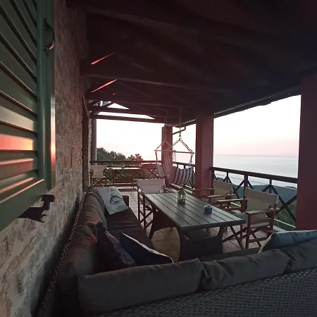 Sklithro In The Heart Of The Forest With Magnificent View Of The Sea Just 10 Minutes From It * Agiakampos (Volos)